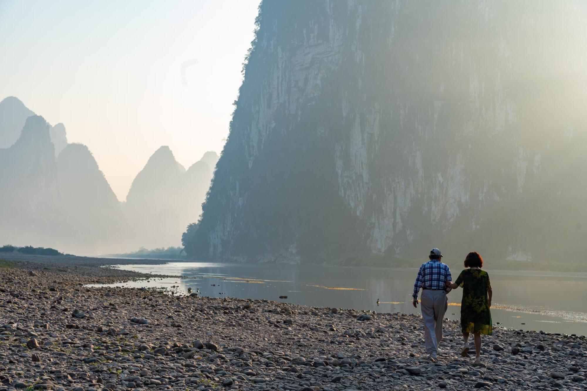 Leisure Courtyard Hotel Yangshuo-Free Shuttle Bus To Yangshuo Station Stay 2 Nights One Way Extérieur photo