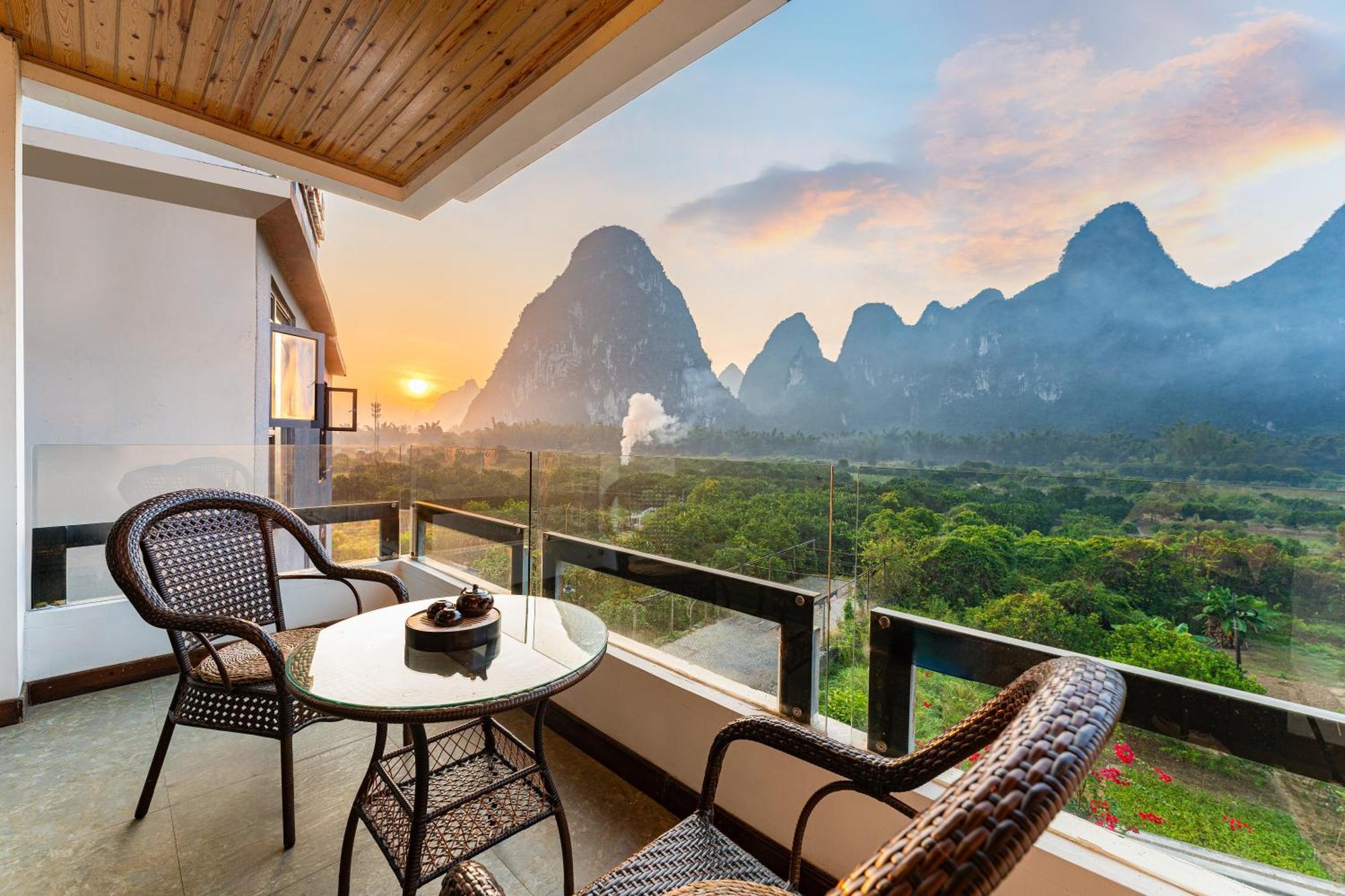 Leisure Courtyard Hotel Yangshuo-Free Shuttle Bus To Yangshuo Station Stay 2 Nights One Way Extérieur photo
